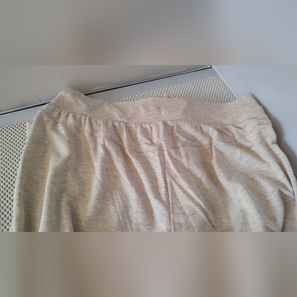 Terra & Sky Women’s Size 4X (28W-30W) Plus Size Knit Pant Oatmeal Heather - Picture 5 of 6